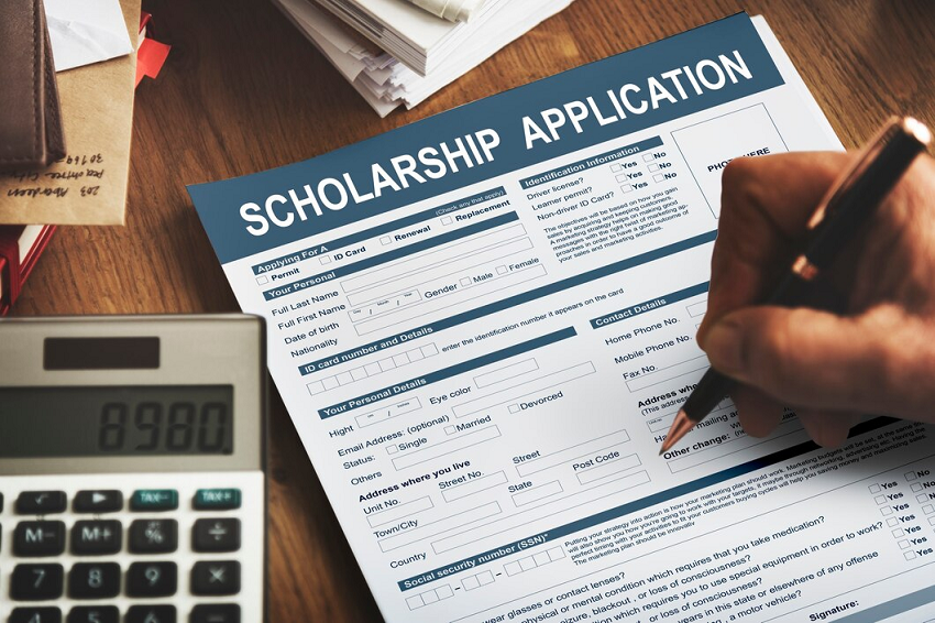 How to Manage Multiple Scholarship Applications?